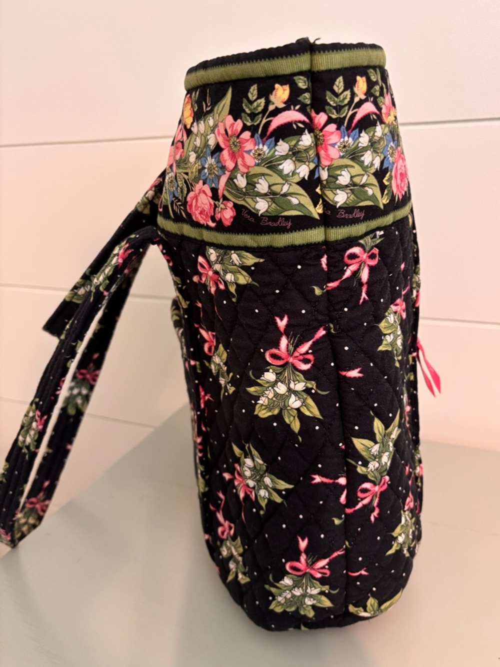 Vintage Vera Bradley large tote bag in the retired "New Hope" pattern - Picture 4 of 16